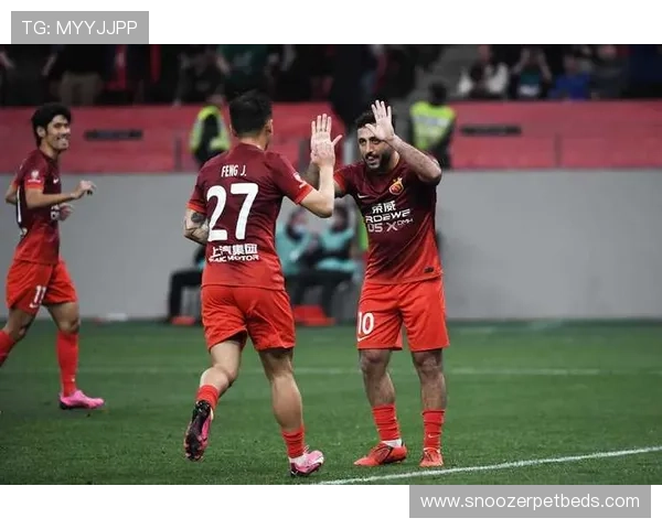 上海海港征战世俱杯，近期表现稳健备受期待