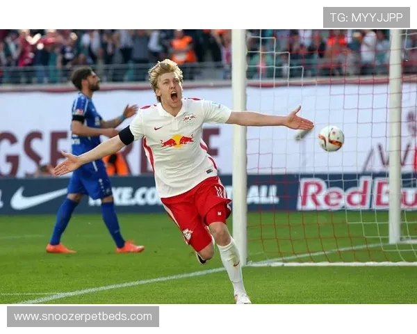 莱比锡边路进攻