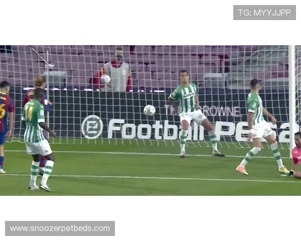 登贝莱一拿球就发动进攻，巴黎这是要重回依赖老路？